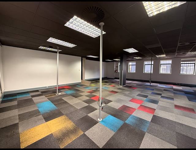467M² OFFICE TO LET IN ROSEBANK